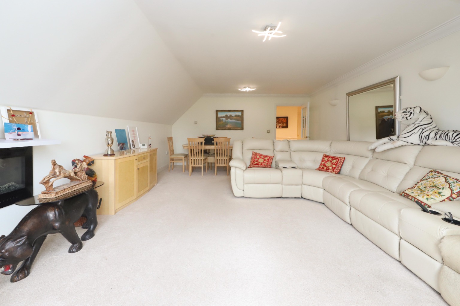 2 bed flat for sale in Marsh Point, Marsh Road, HA5 5ND - Property Image 4