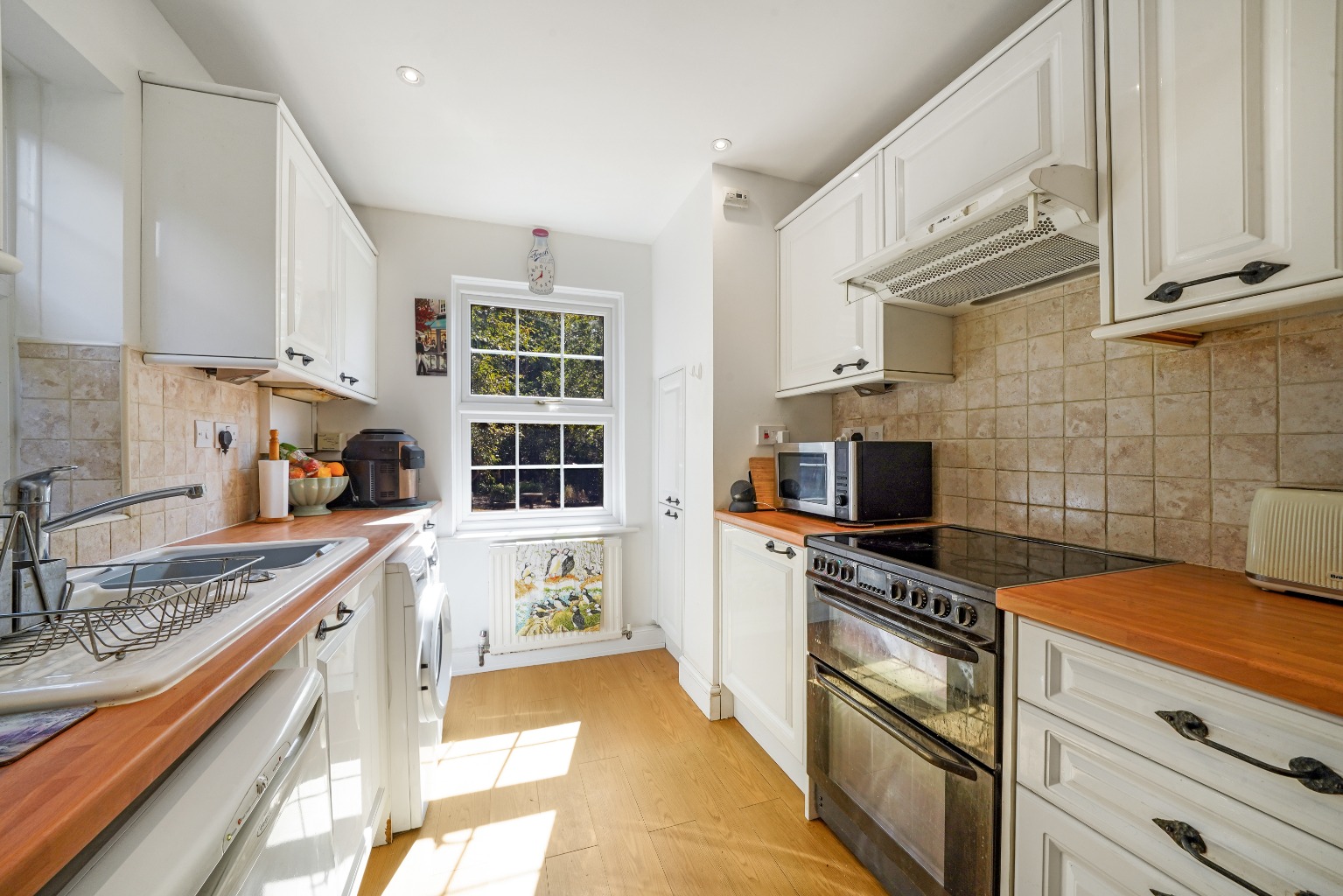 3 bed semi-detached house for sale in Albury Drive, Pinner, - Property Image 6