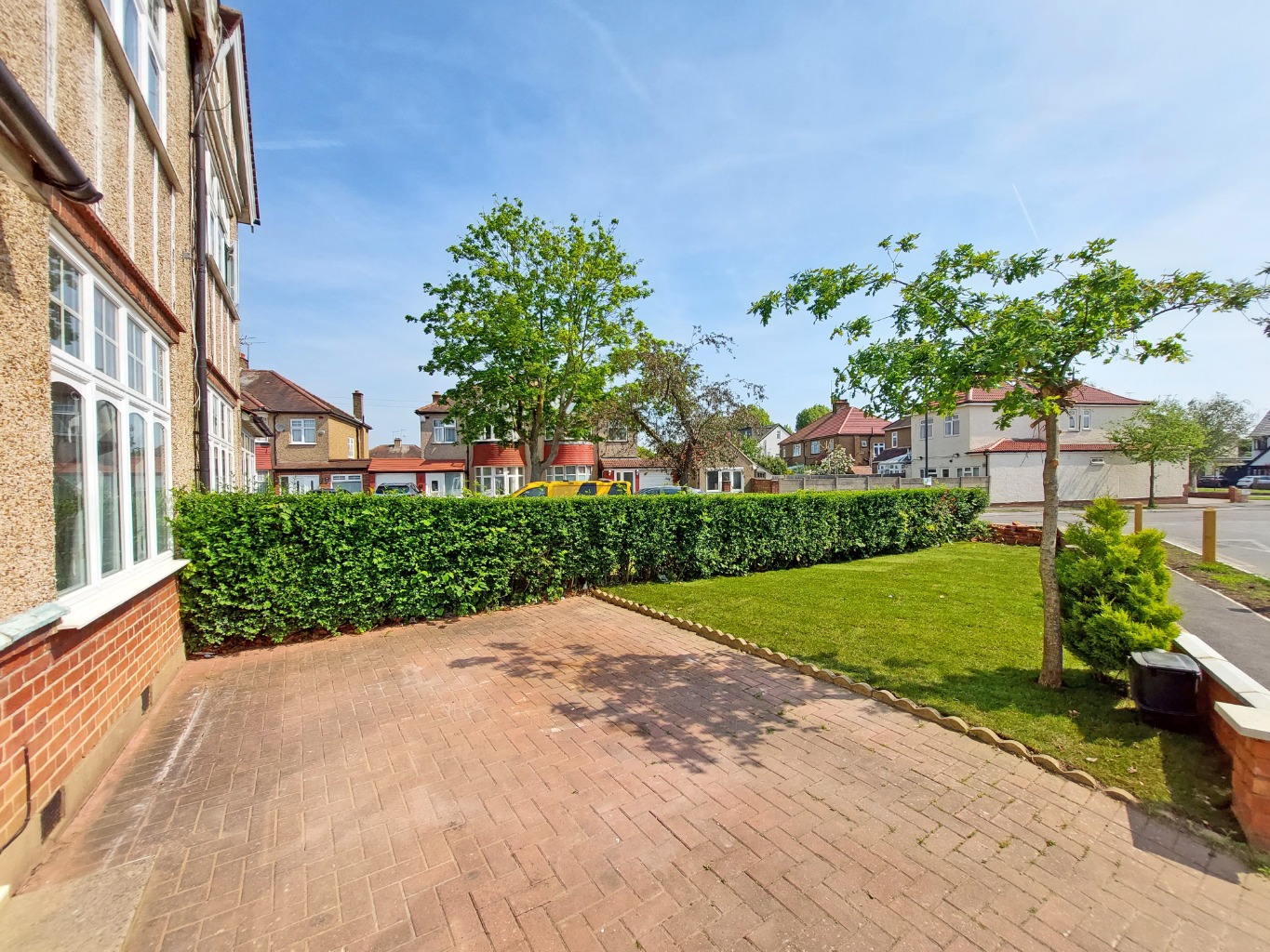 5 bed semi-detached house for sale in Church Drive, Harrow - Property Image 2