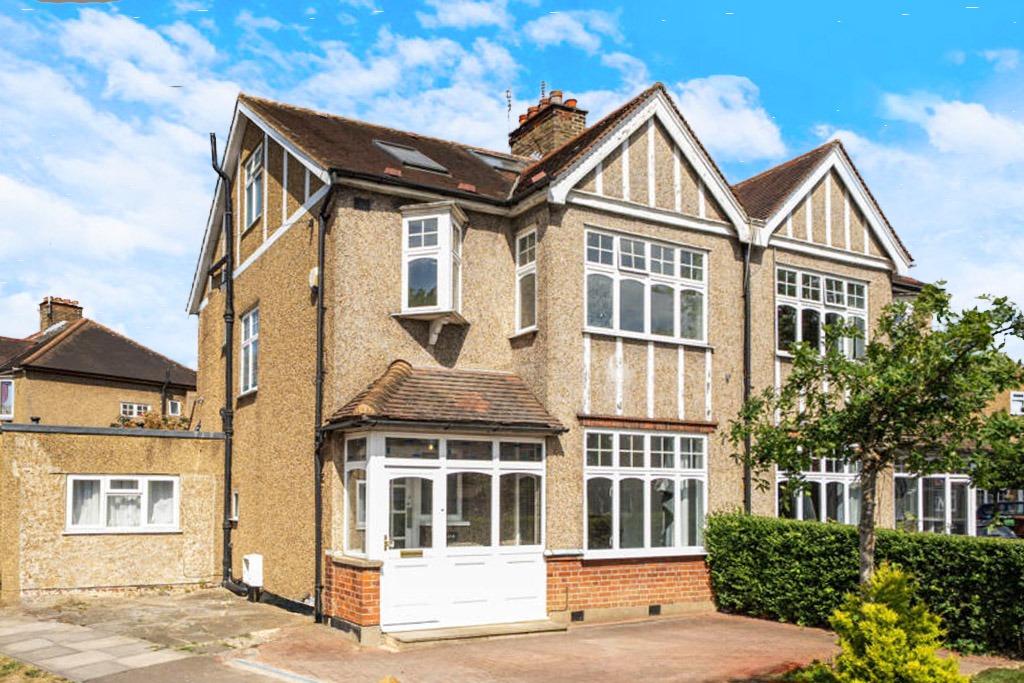 5 bed semi-detached house for sale in Church Drive, Harrow - Property Image 20