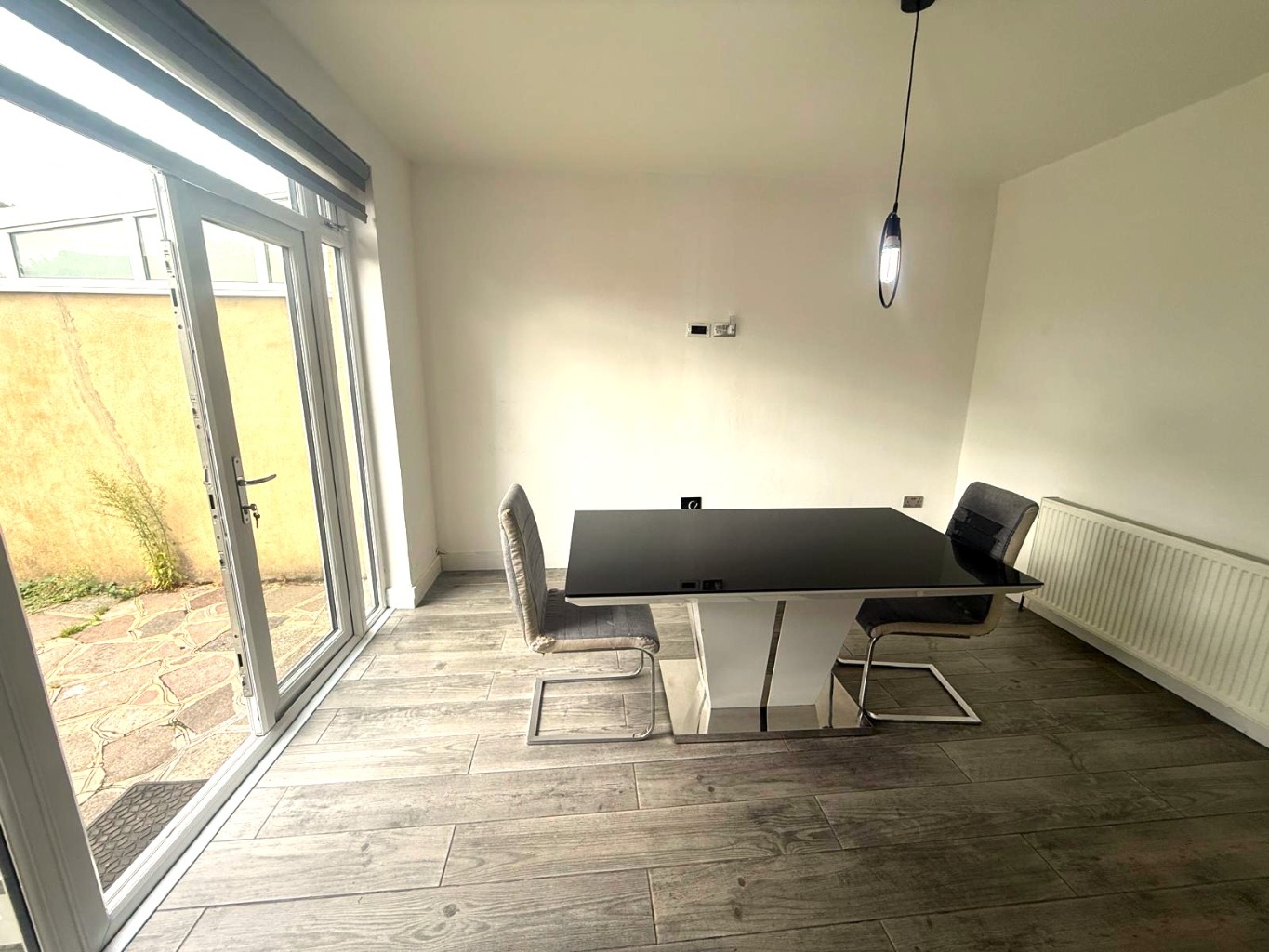 3 bed semi-detached house for sale in Imperial Drive, North Harrow  - Property Image 5