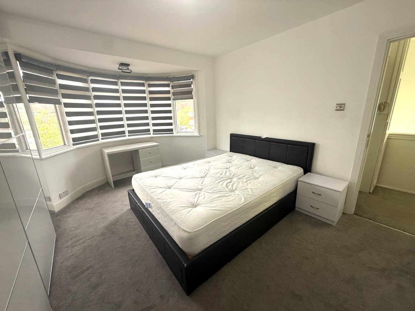 3 bed semi-detached house for sale in Imperial Drive, North Harrow  - Property Image 12
