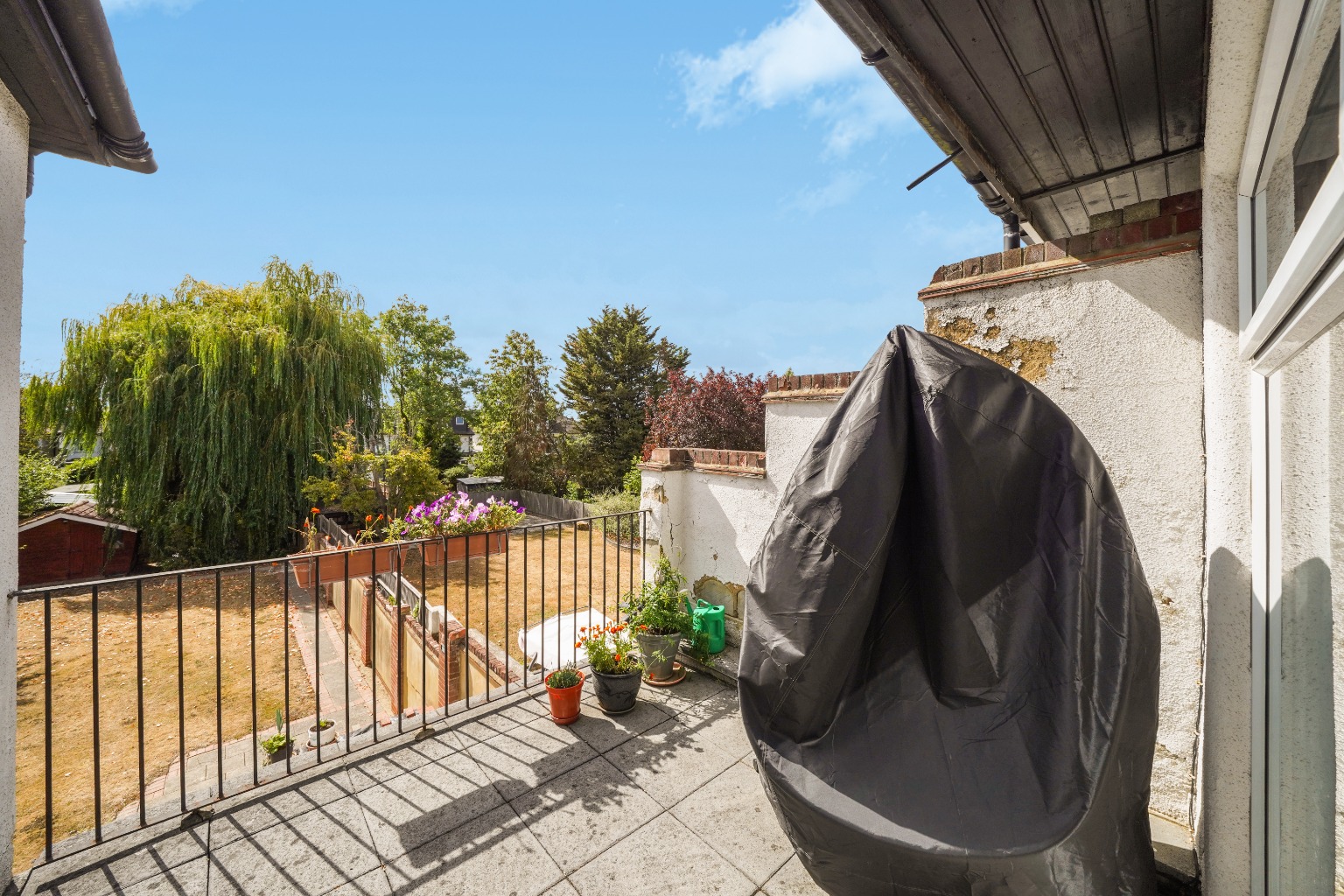 4 bed semi-detached house for sale in Bridle Road, Pinner  - Property Image 14
