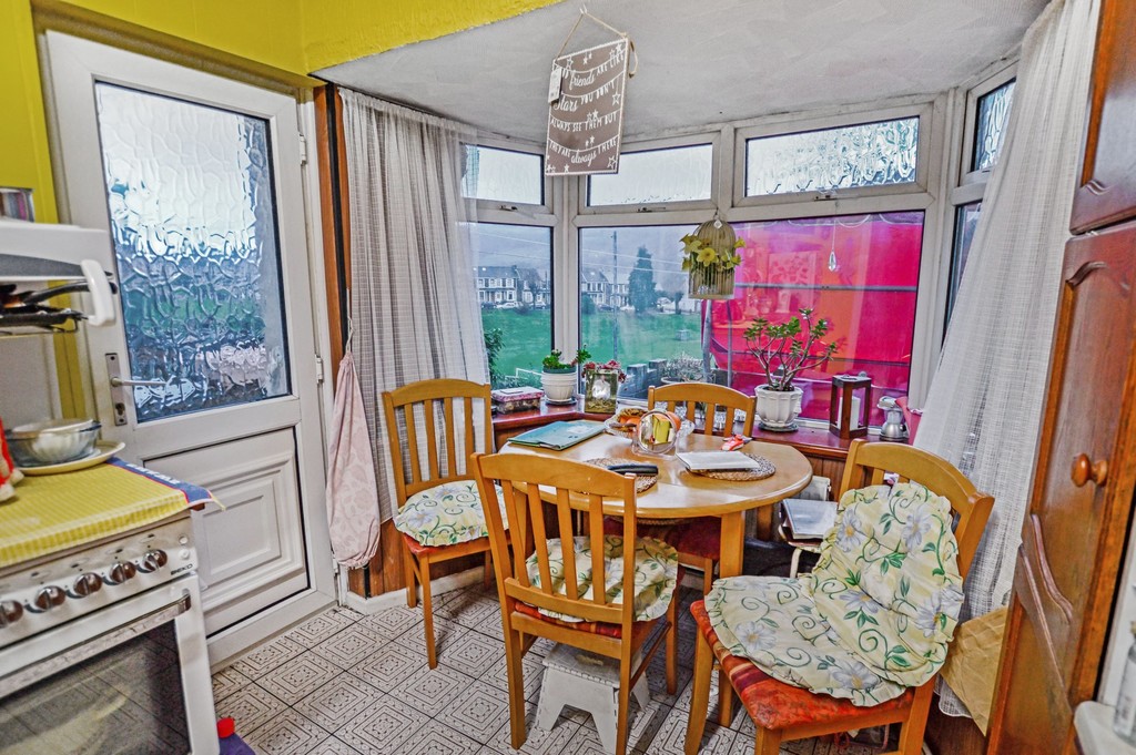 2 bed terraced house for sale in High Street, Llanbradach  - Property Image 4