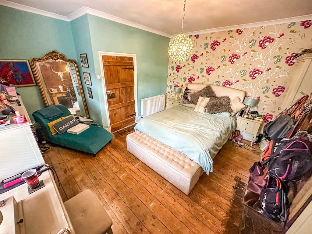 3 bed detached house for sale in Kings Hill, Hengoed - Property Image 10