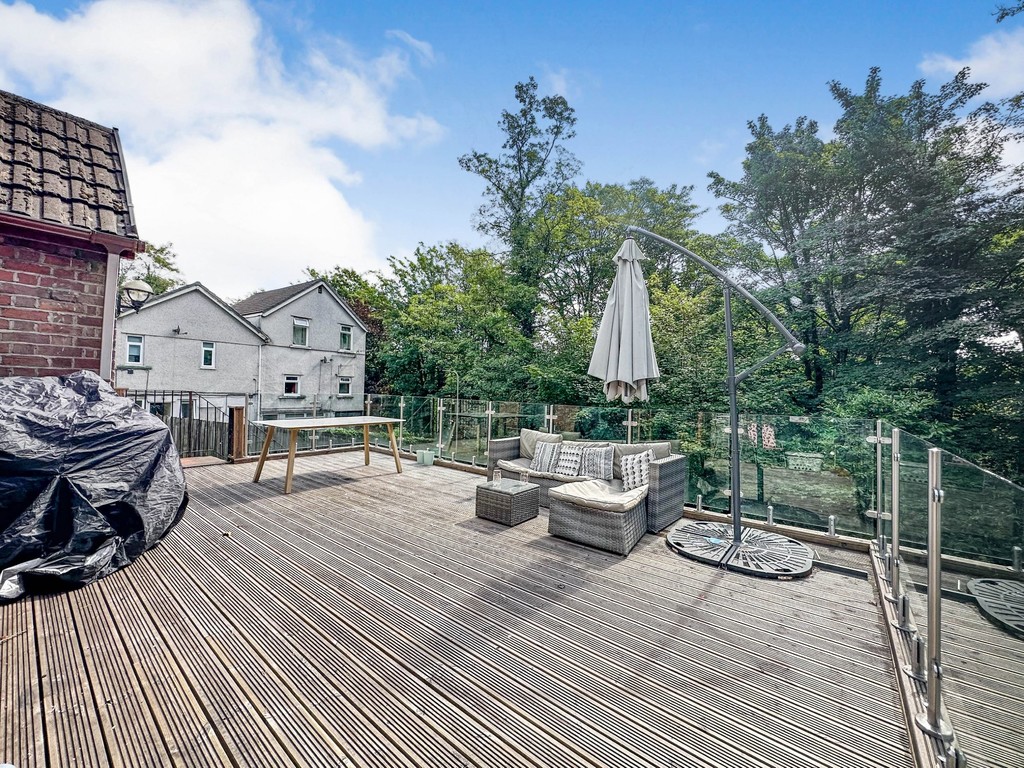 3 bed detached house for sale in Kings Hill, Hengoed - Property Image 15
