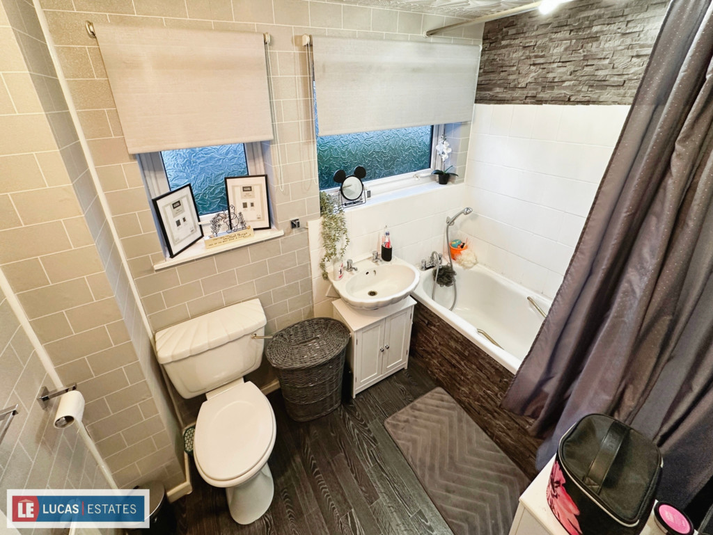 3 bed semi-detached house for sale in Coundley Close, Fleur De Lis  - Property Image 14