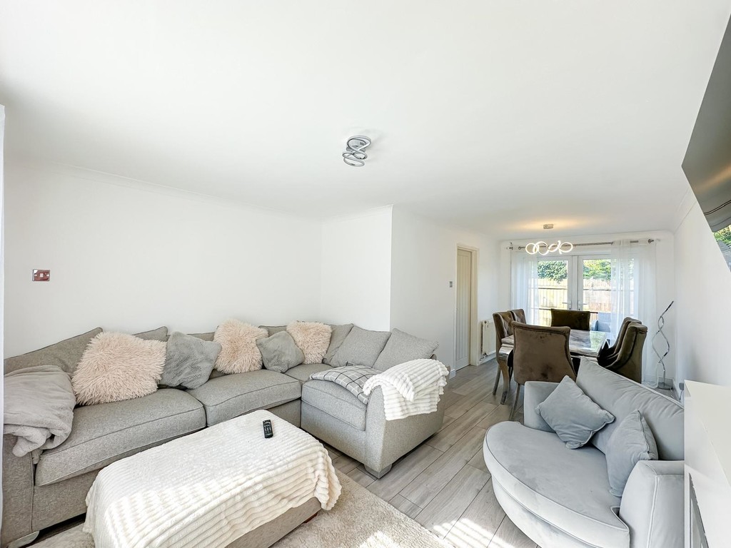 3 bed semi-detached house for sale in Coundley Close, Fleur De Lis  - Property Image 2