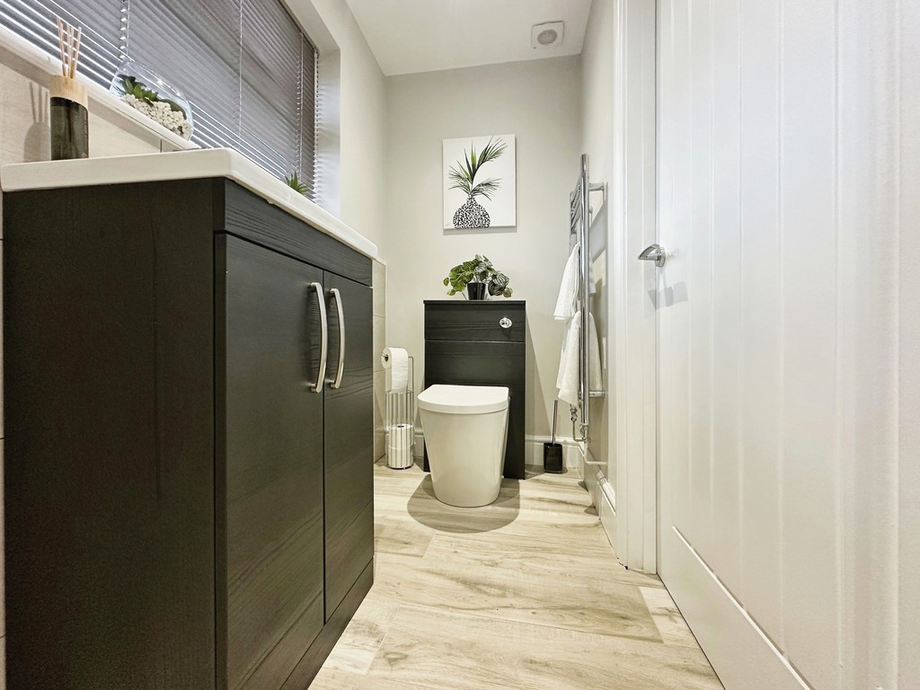 3 bed terraced house for sale in Woodland Place, Bargoed - Property Image 7