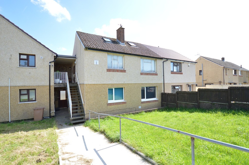 1 bed ground floor flat for sale in Aneurin Bevan Avenue, Gelligaer, Hengoed