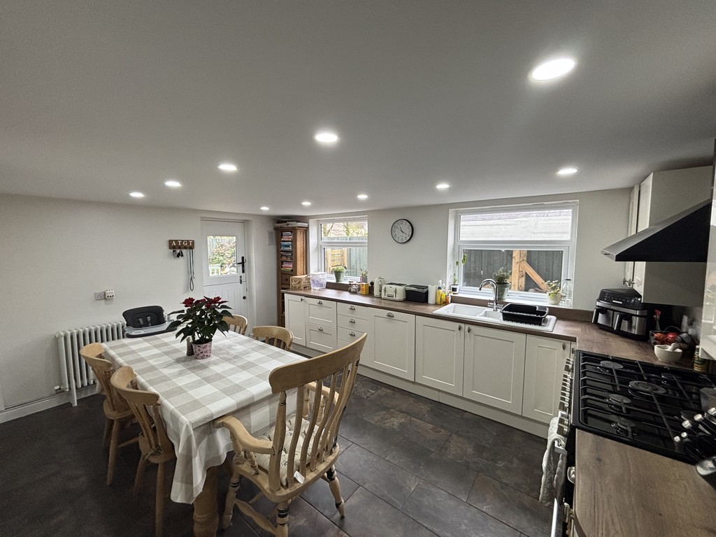 4 bed detached house for sale in New Meadow Cottage, Gelligaer, Hengoed  - Property Image 10
