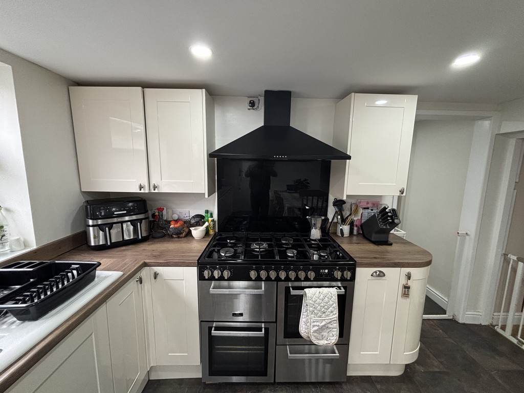 4 bed detached house for sale in New Meadow Cottage, Gelligaer, Hengoed  - Property Image 9
