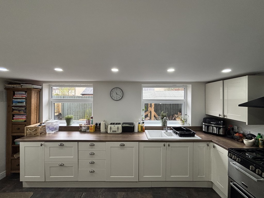 4 bed detached house for sale in New Meadow Cottage, Gelligaer, Hengoed  - Property Image 8