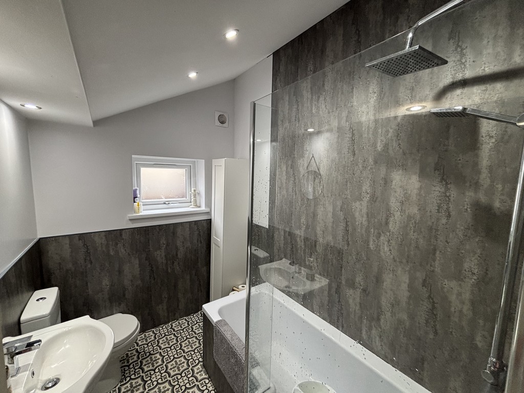 4 bed detached house for sale in New Meadow Cottage, Gelligaer, Hengoed  - Property Image 21