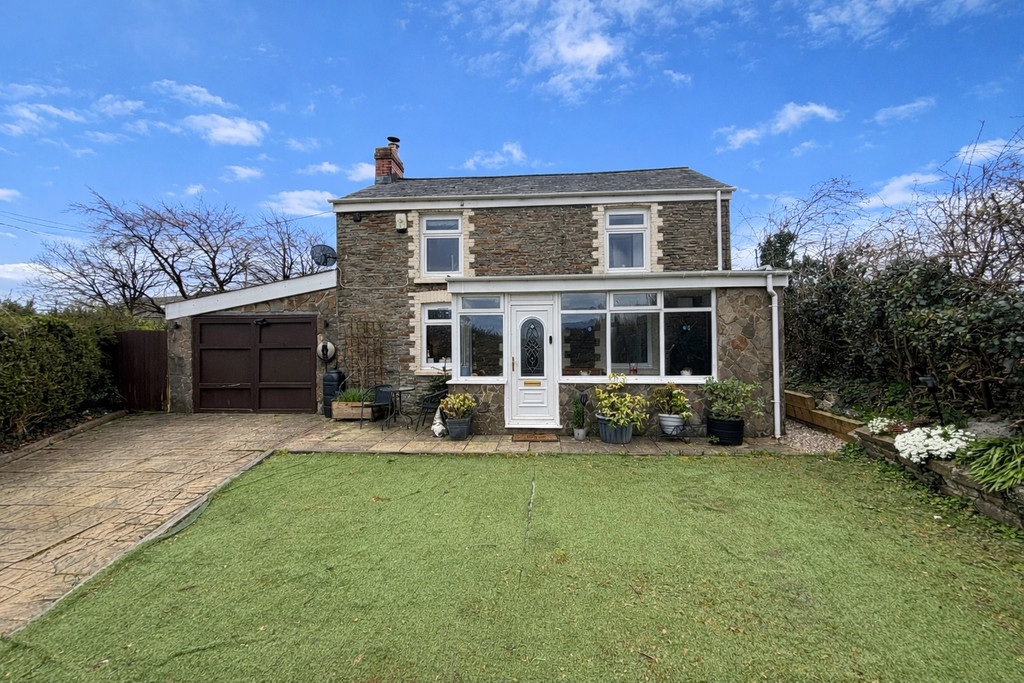 4 bed detached house for sale in New Meadow Cottage, Gelligaer, Hengoed  - Property Image 23