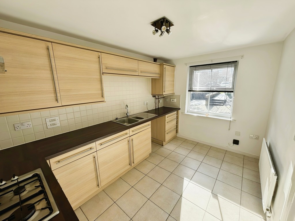 3 bed terraced house for sale in Red Kite Close, Penallta  - Property Image 7
