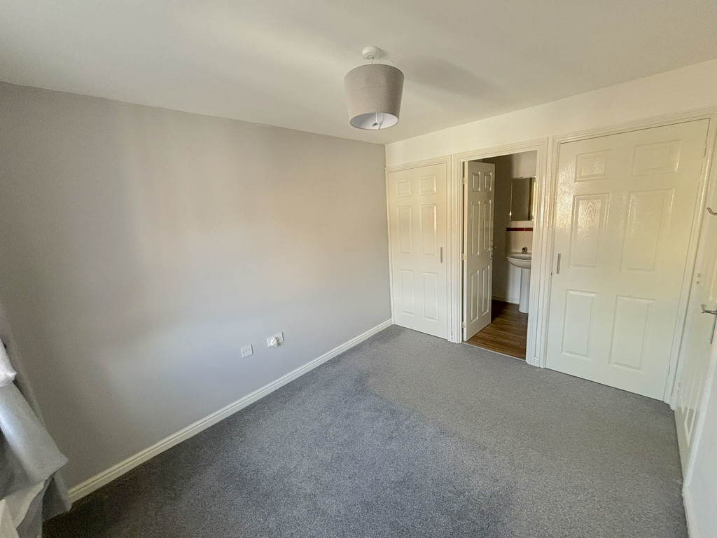 3 bed terraced house for sale in Red Kite Close, Penallta  - Property Image 13