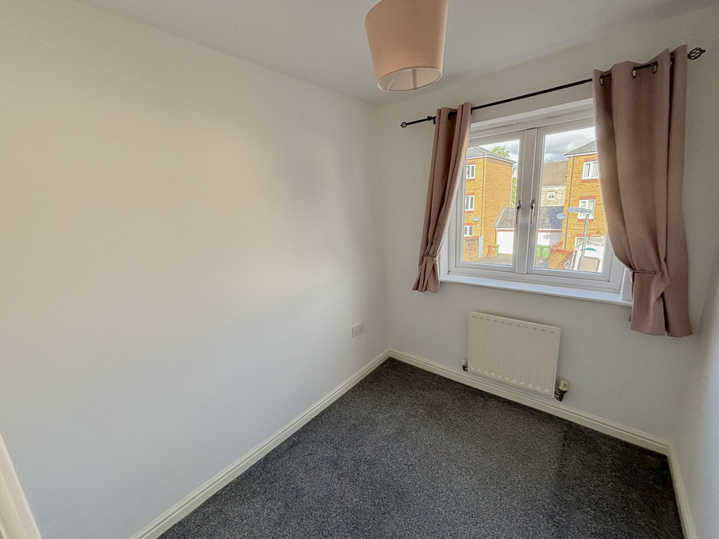 3 bed terraced house for sale in Red Kite Close, Penallta  - Property Image 15