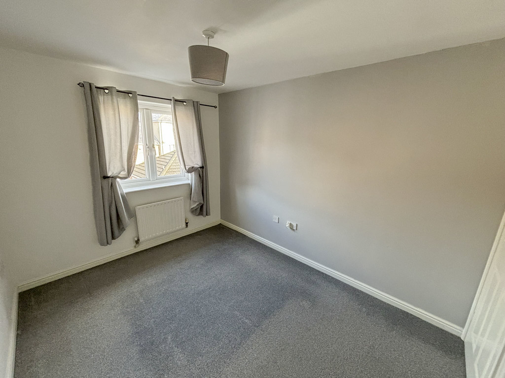 3 bed terraced house for sale in Red Kite Close, Penallta  - Property Image 16