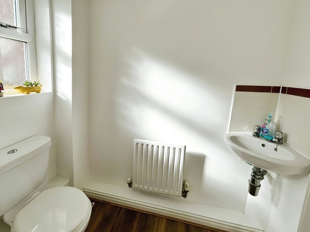 3 bed terraced house for sale in Red Kite Close, Penallta  - Property Image 4