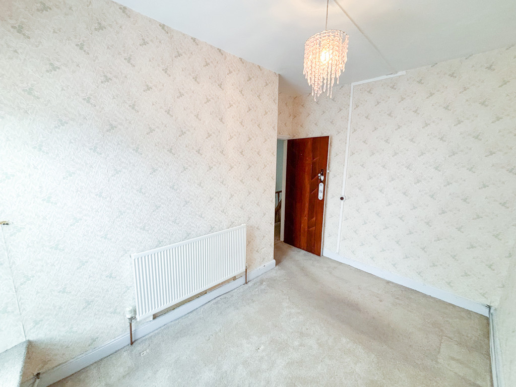 3 bed terraced house for sale in Williams Terrace, Treharris  - Property Image 11