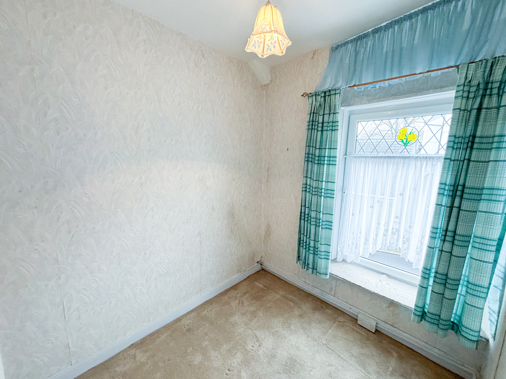 3 bed terraced house for sale in Williams Terrace, Treharris  - Property Image 13
