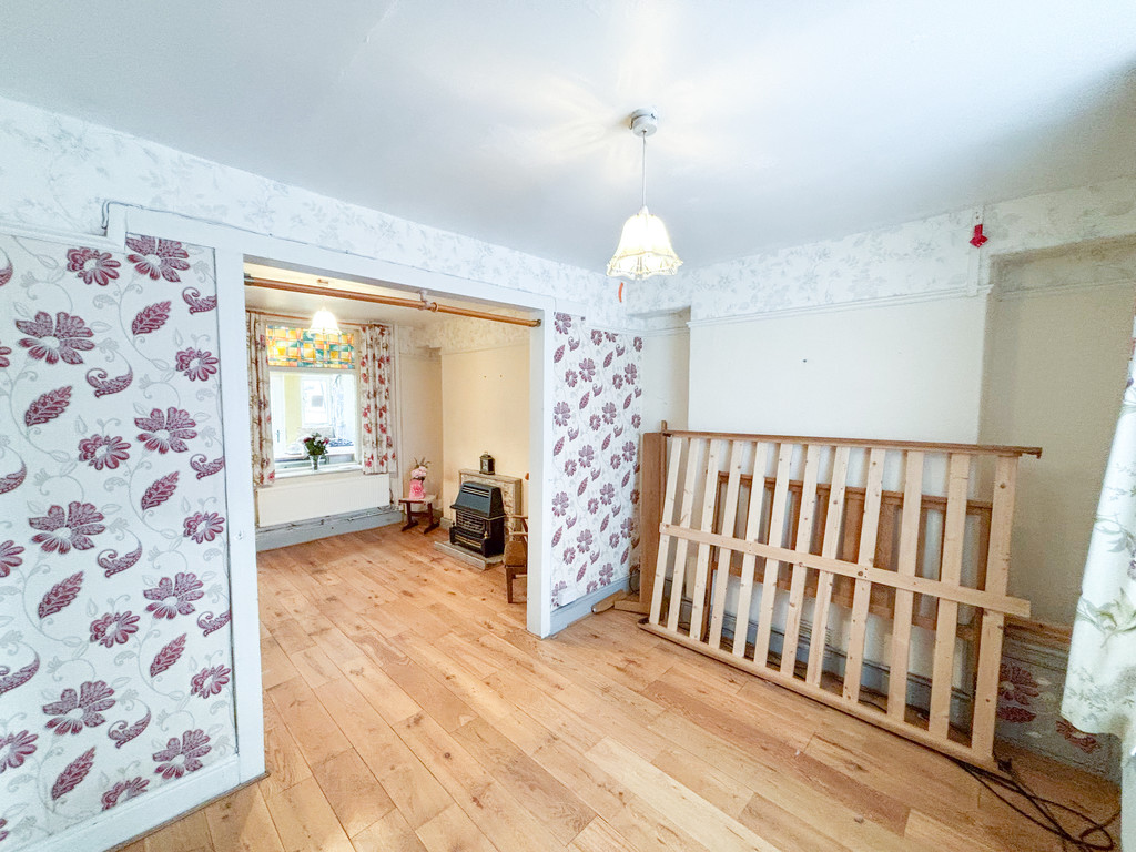 3 bed terraced house for sale in Williams Terrace, Treharris  - Property Image 2