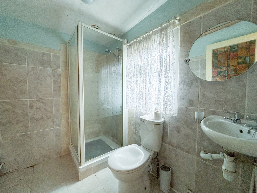 3 bed terraced house for sale in Williams Terrace, Treharris  - Property Image 9