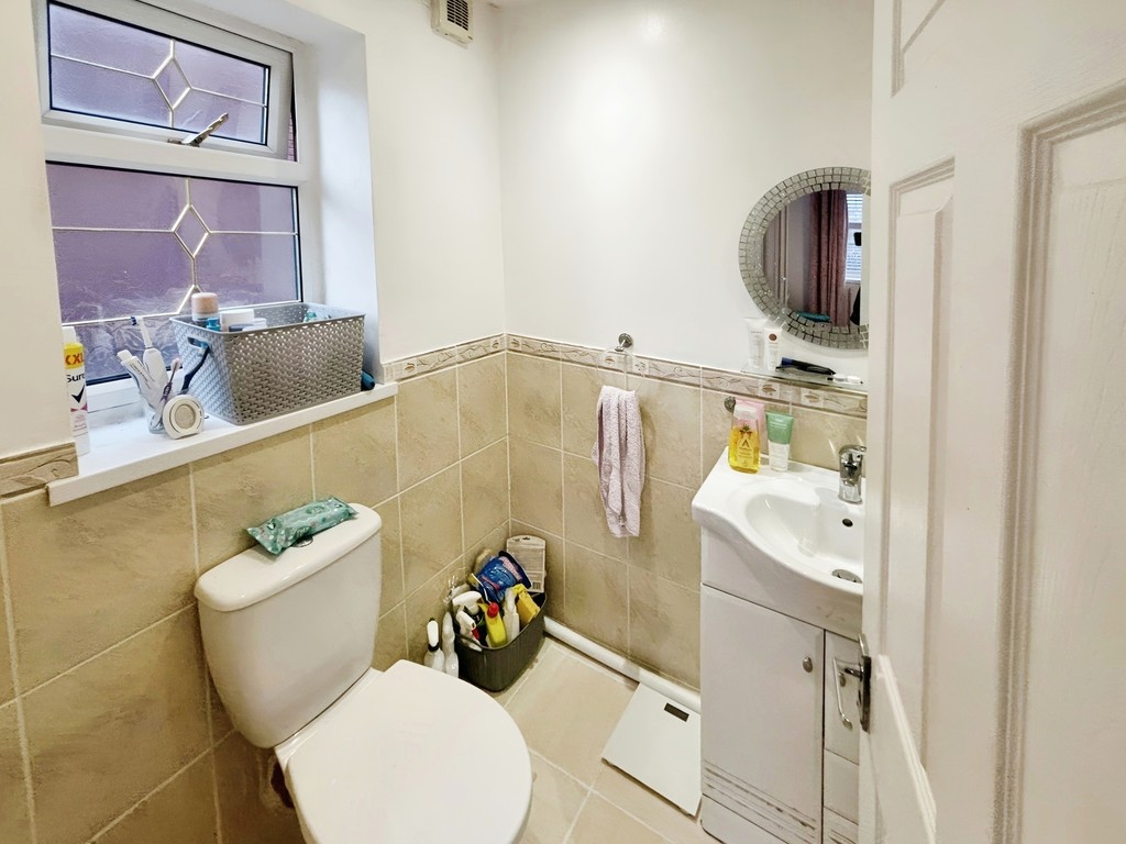 4 bed detached house for sale in Kingswood Close, Hengoed - Property Image 15