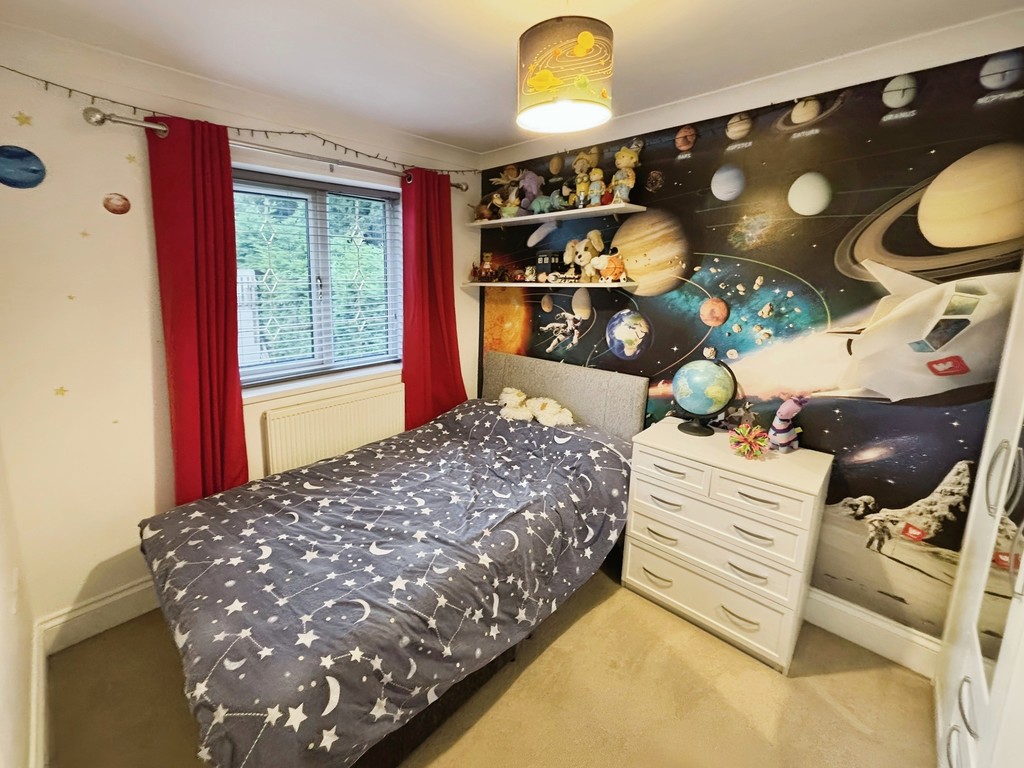 4 bed detached house for sale in Kingswood Close, Hengoed - Property Image 19