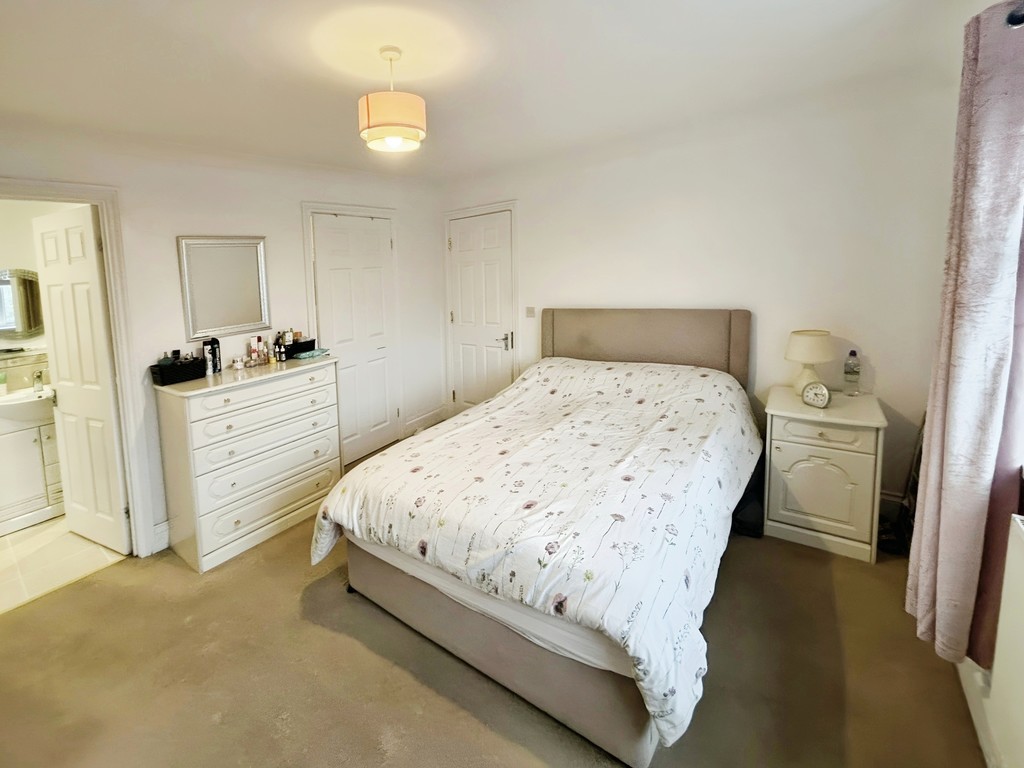 4 bed detached house for sale in Kingswood Close, Hengoed - Property Image 14