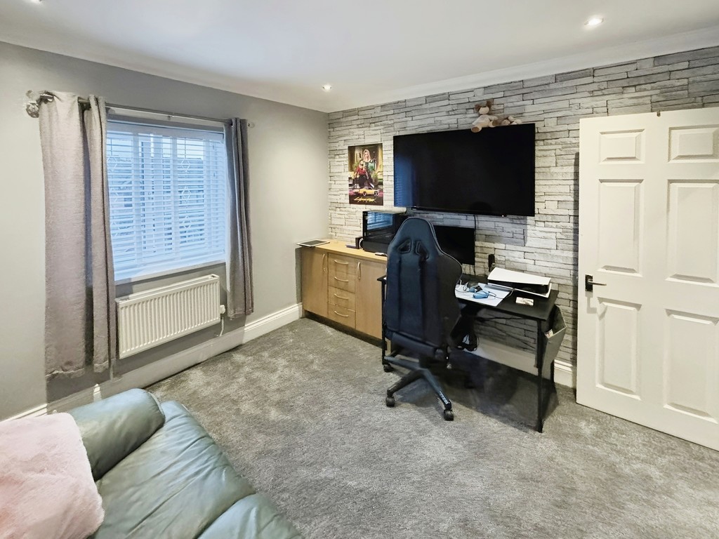 4 bed detached house for sale in Kingswood Close, Hengoed - Property Image 12