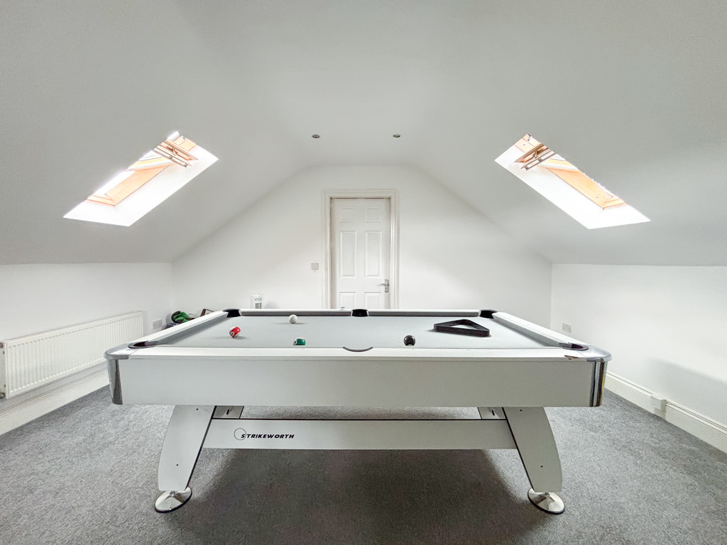 4 bed detached house for sale in Kingswood Close, Hengoed - Property Image 23