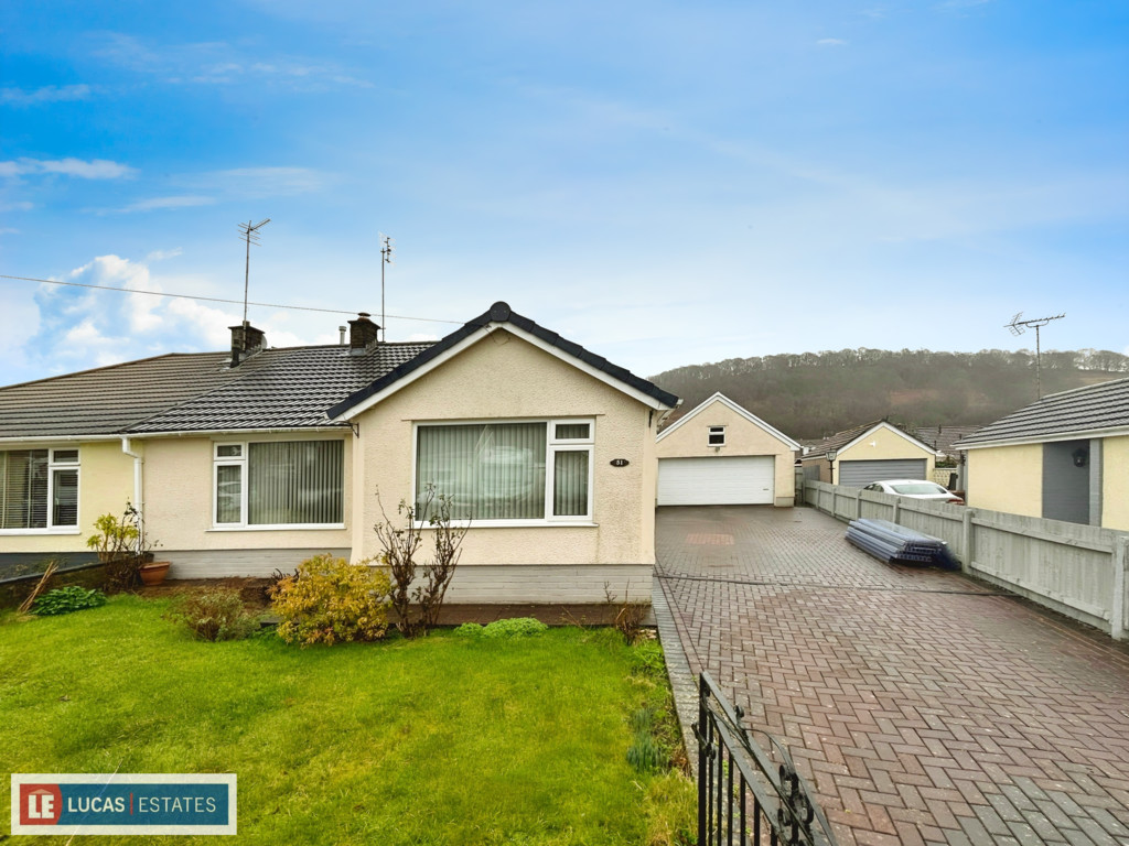 3 bed semi-detached bungalow for sale in Pantglas, Llanbradach, Caerphilly