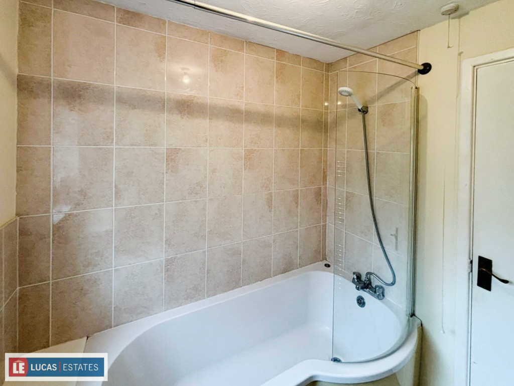 2 bed terraced house for sale in Parc Wenallt, Treharris  - Property Image 16