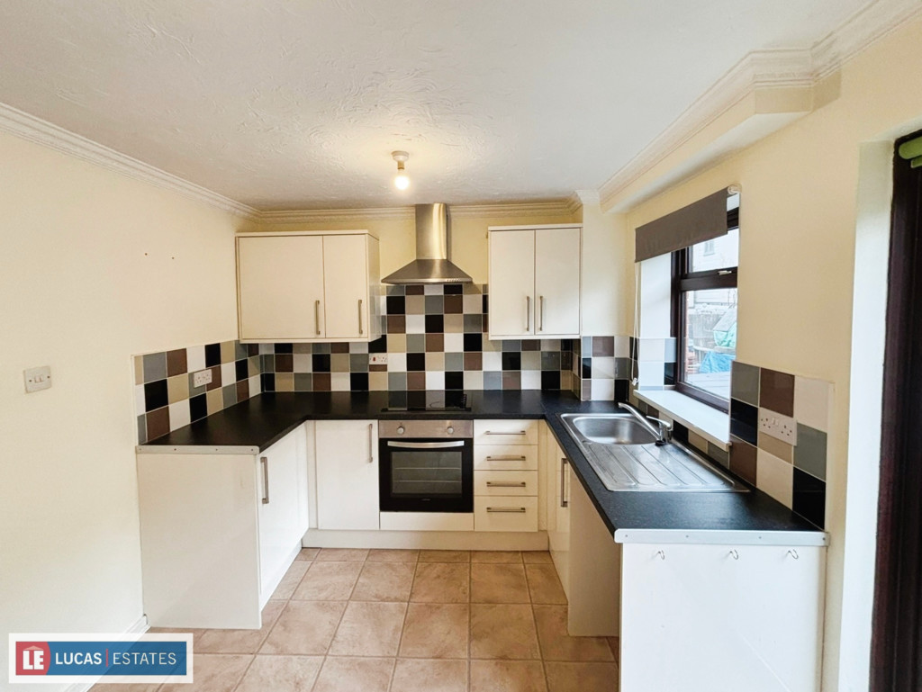 2 bed terraced house for sale in Parc Wenallt, Treharris  - Property Image 3