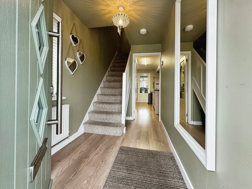 3 bed semi-detached house for sale in Orchard Lane, Pengam - Property Image 11