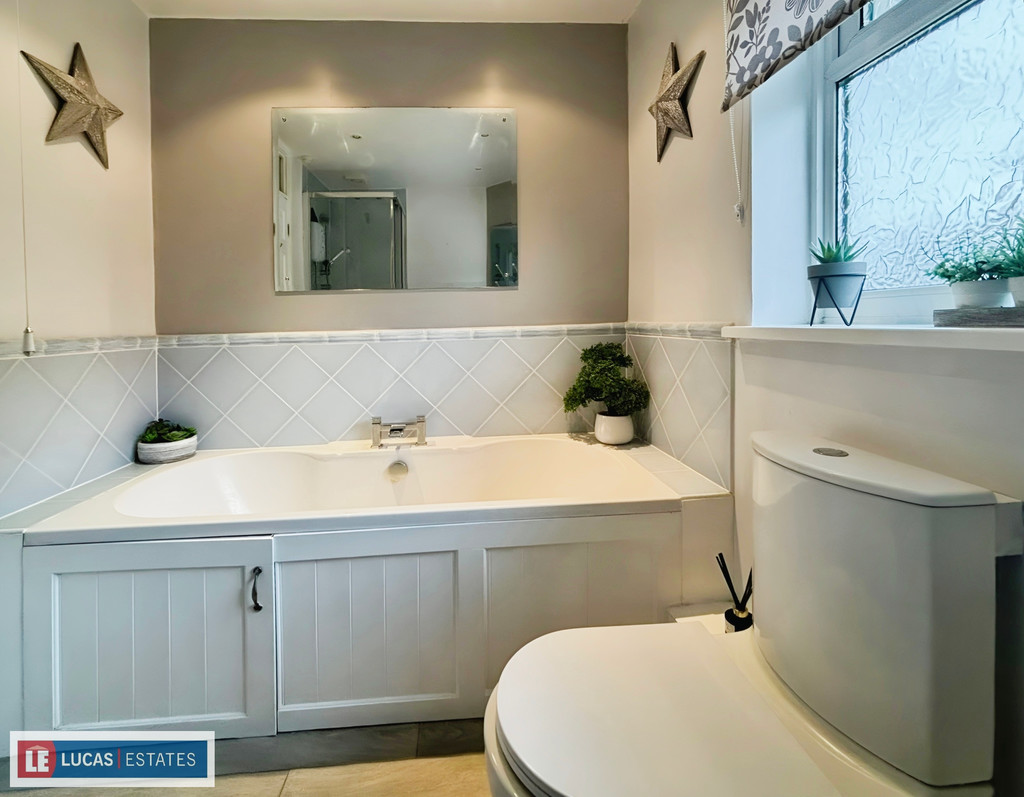 3 bed detached house for sale in Bryn Lane, Pontllanfraith, Blackwood  - Property Image 18