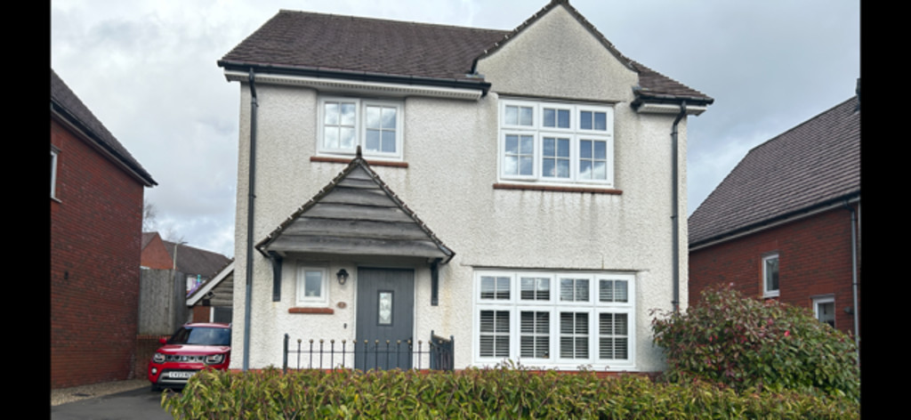 4 bed detached house to rent in Firecrest Walk, Penallta, Hengoed