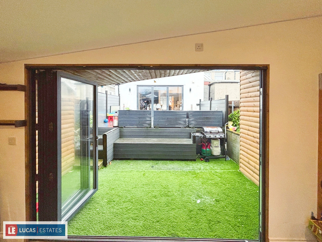 3 bed terraced house for sale in George Street, Ystrad Mynach  - Property Image 24
