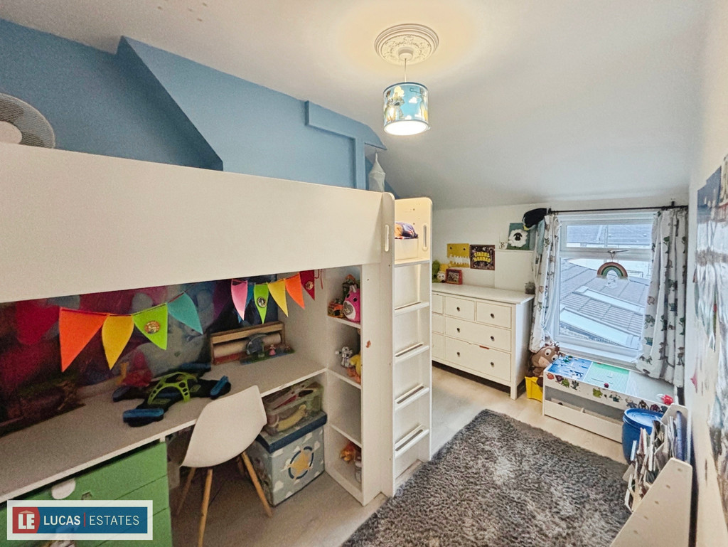 3 bed terraced house for sale in George Street, Ystrad Mynach  - Property Image 18
