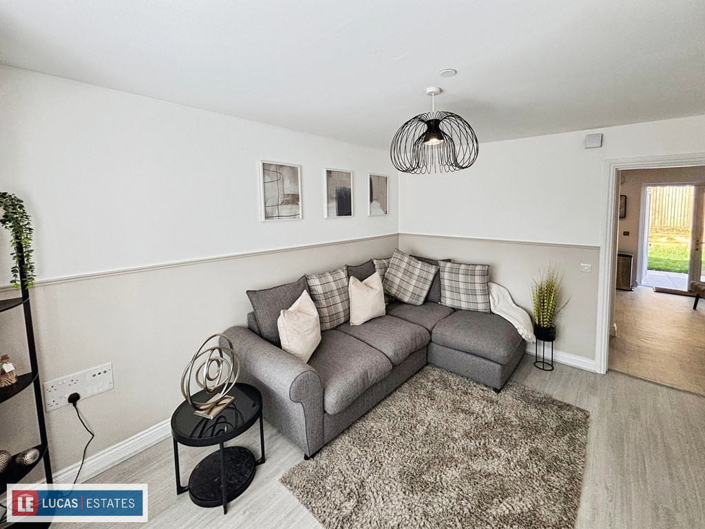 2 bed semi-detached house for sale in Brynffynnon, Crumlin, Newport  - Property Image 5