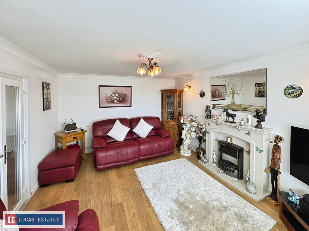 3 bed detached bungalow for sale in Woodside, Tir-y-berth, Hengoed  - Property Image 6