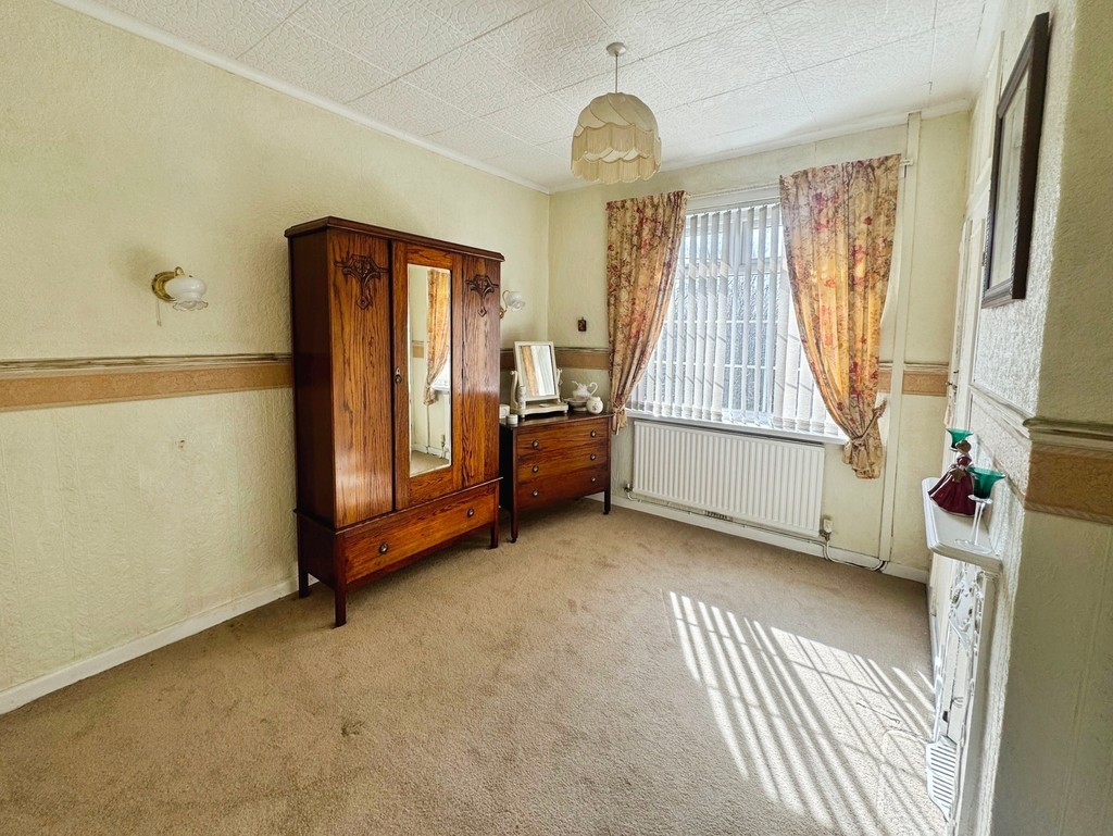 3 bed detached bungalow for sale in Gellihaf Road, Fleur De Lis  - Property Image 13