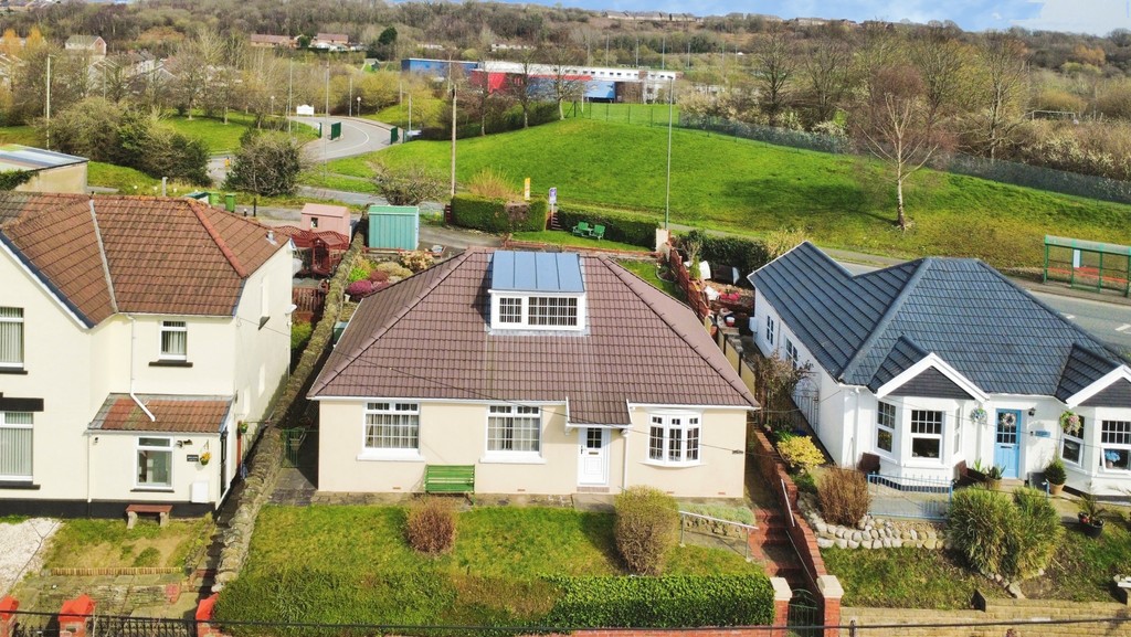 3 bed detached bungalow for sale in Gellihaf Road, Fleur De Lis  - Property Image 19