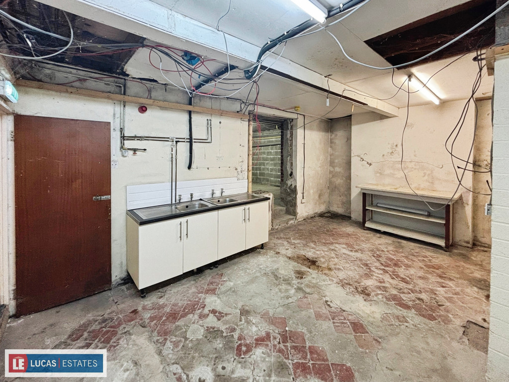 6 bed semi-detached house for sale in Old Club, 93 Bailey Street - Property Image 23