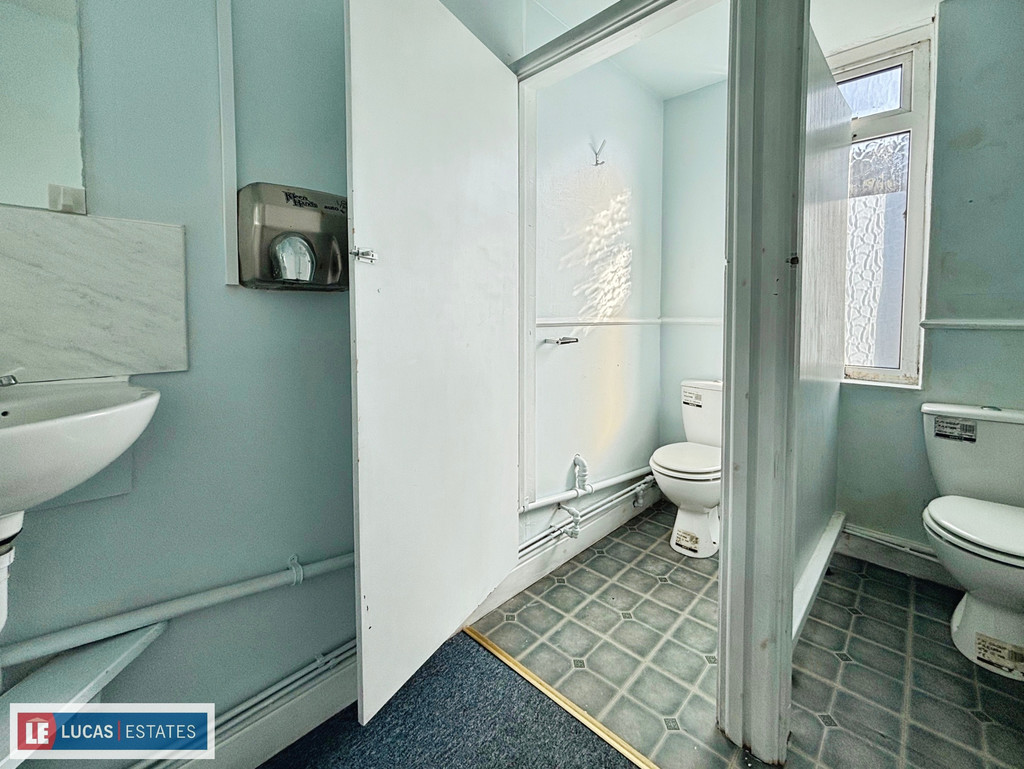 6 bed semi-detached house for sale in Old Club, 93 Bailey Street - Property Image 18