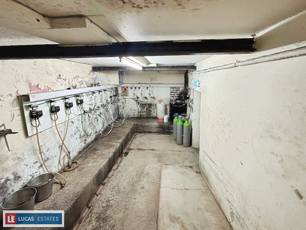 6 bed semi-detached house for sale in Old Club, 93 Bailey Street - Property Image 27