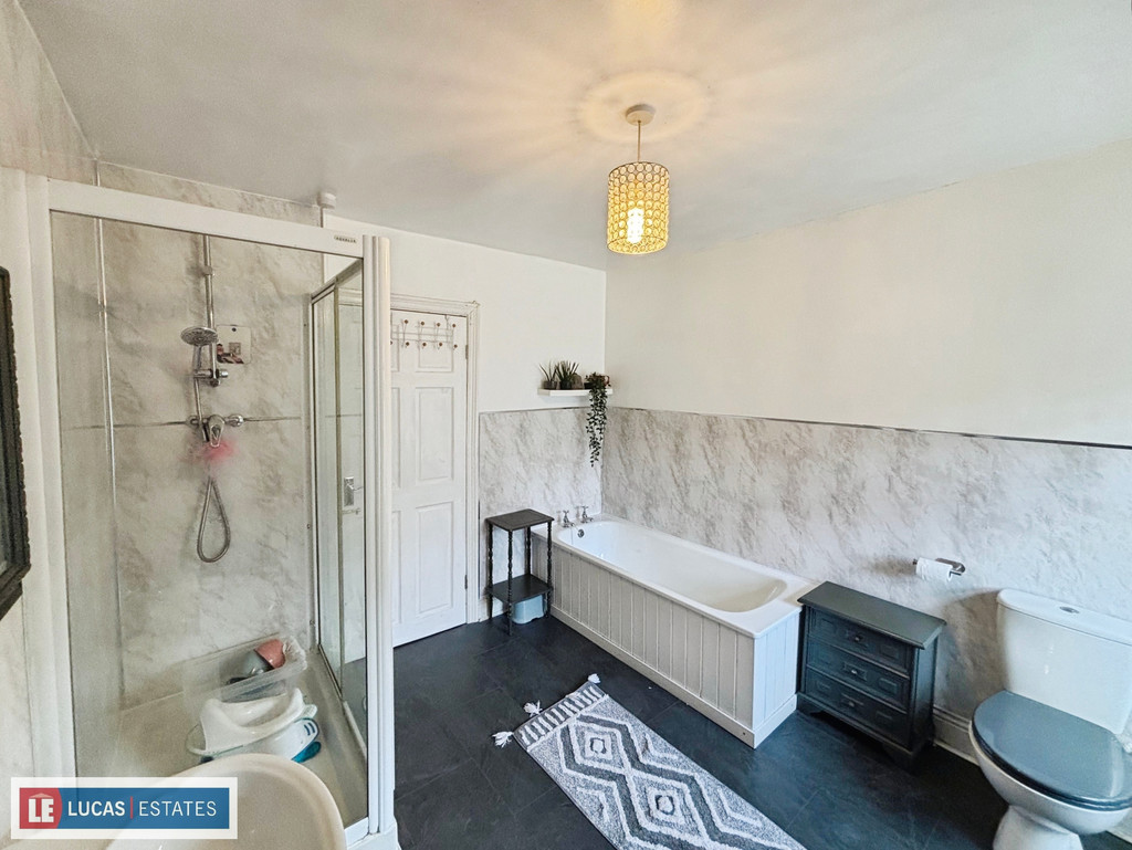 2 bed terraced house for sale in Brynavon Terrace, Hengoed  - Property Image 18