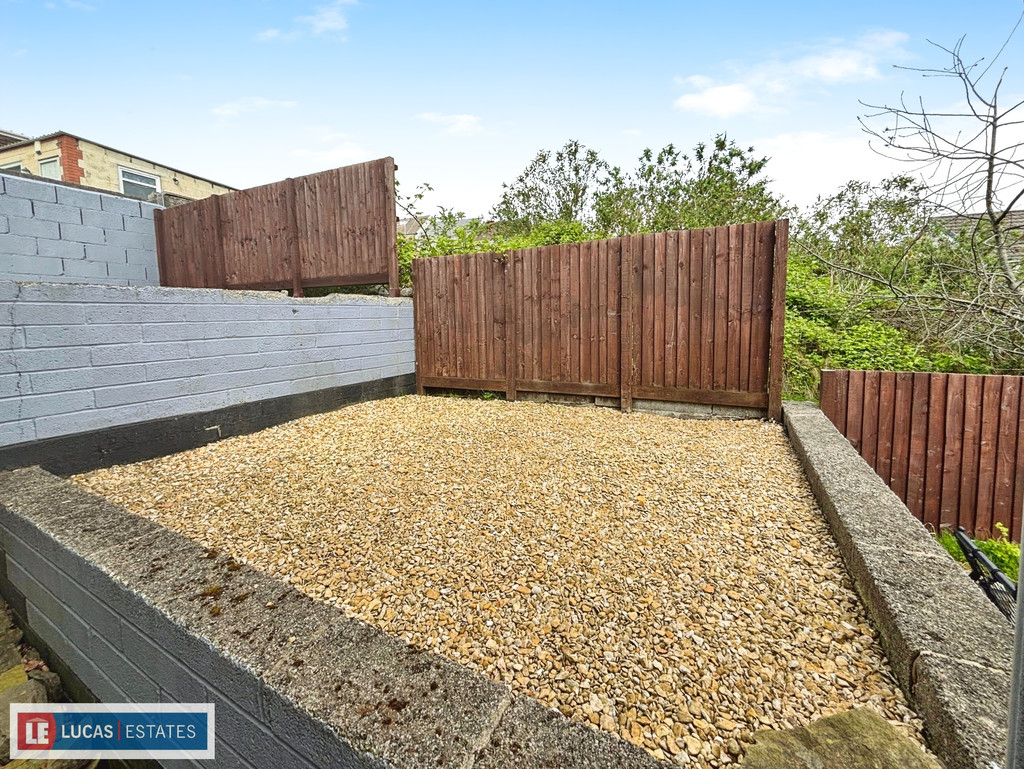 2 bed terraced house for sale in Brynavon Terrace, Hengoed  - Property Image 21